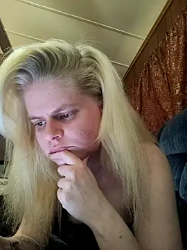 Snapshot of BadAssBitchMakayla chatting on 04/27/26, 12:47 BadAssBitchMakayla online show from 04/27/26, 12:47