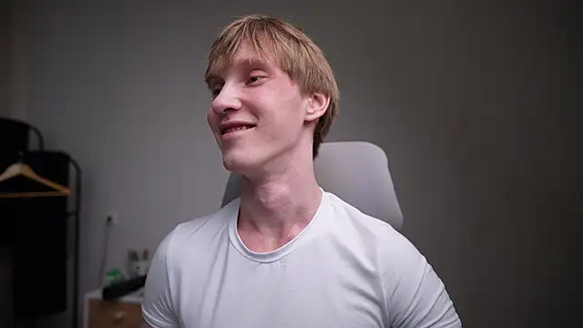 J Akira online show from 04/21/26, 10:10