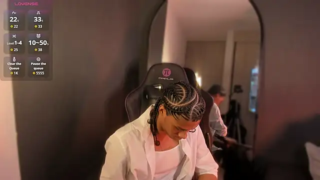 Snapshot of Lucas_eevans chatting on 02/05/26, 04:44 Lucas eevans online show from 02/05/26, 04:44