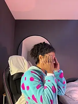 Snapshot of Lucas_eevans chatting on 03/12/26, 12:44 Lucas eevans online show from 03/12/26, 12:44