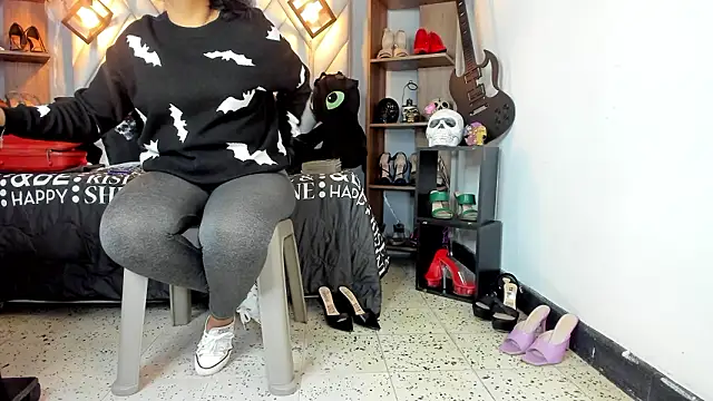 Snapshot of MirandaHaguen chatting on 02/19/26, 09:00 MirandaHaguen online show from 02/19/26, 09:00