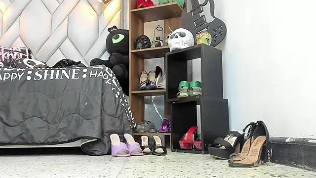 Snapshot of MirandaHaguen chatting on 03/03/26, 08:59 MirandaHaguen online show from 03/03/26, 08:59