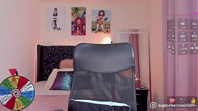 Snapshot of superheroxx chatting on 02/07/26, 12:47 superheroxx online show from 02/07/26, 12:47