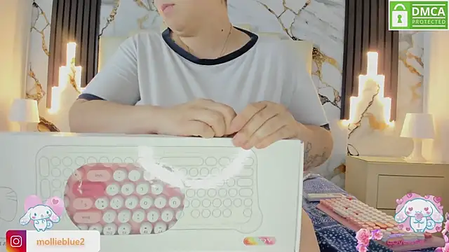 mollieblue69 online show from 03/13/25, 04:12