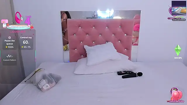 Anamhenao online show from 10/30/25, 12:12