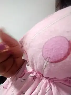 Snapshot of tharu_sweet chatting on 03/05/26, 07:15 tharu sweet online show from 03/05/26, 07:15