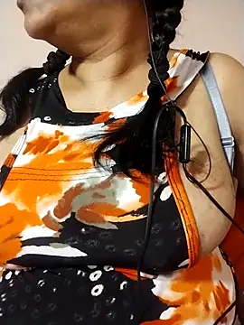 Snapshot of tharu_sweet chatting on 05/04/26, 05:42 tharu sweet online show from 05/04/26, 05:42