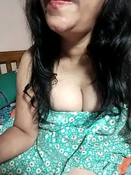 Snapshot of tharu_sweet chatting on 05/08/26, 05:35 tharu sweet online show from 05/08/26, 05:35