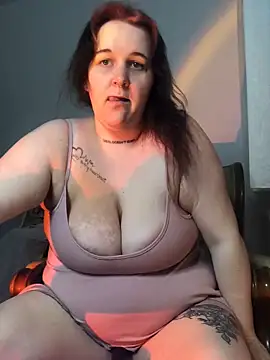 Snapshot of Lia-Bloom chatting on 02/23/25, 01:35 Lia-Bloom online show from 02/23/25, 01:35