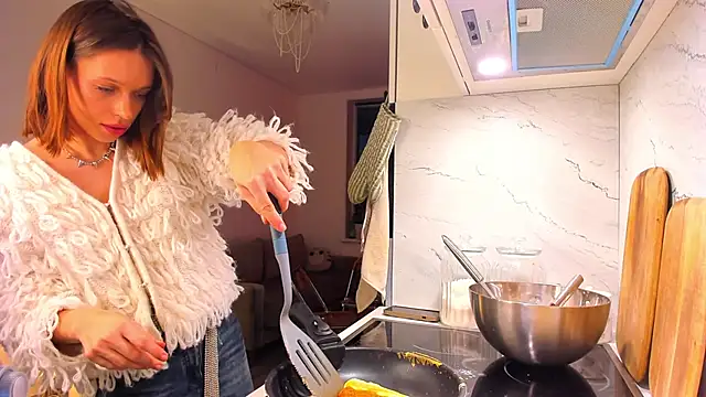 Kossie  online show from 02/01/25, 03:39