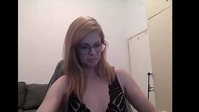 Snapshot of SavannaGirly chatting on 09/24/25, 06:50 SavannaGirly online show from 09/24/25, 06:50