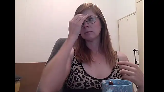 SavannaGirly online show from 06/17/26, 06:49