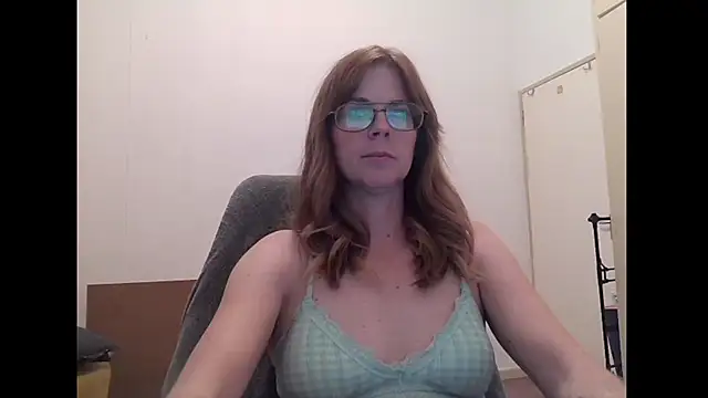 SavannaGirly online show from 06/24/26, 06:56