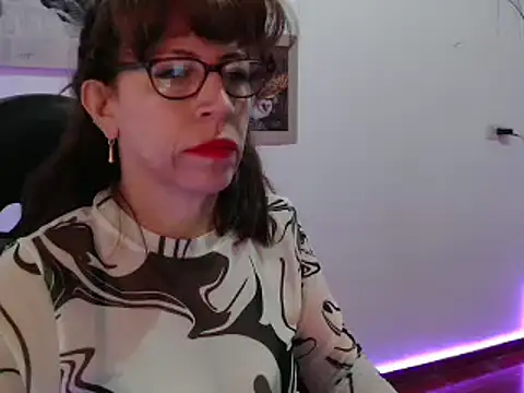 Chayla Ruiz online show from 02/03/25, 09:50