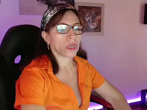 Chayla Ruiz online show from 02/11/25, 04:46