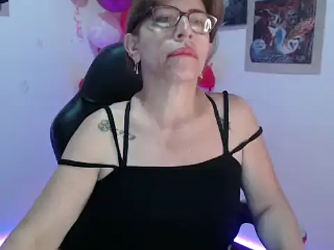 Chayla Ruiz online show from 02/18/25, 09:42