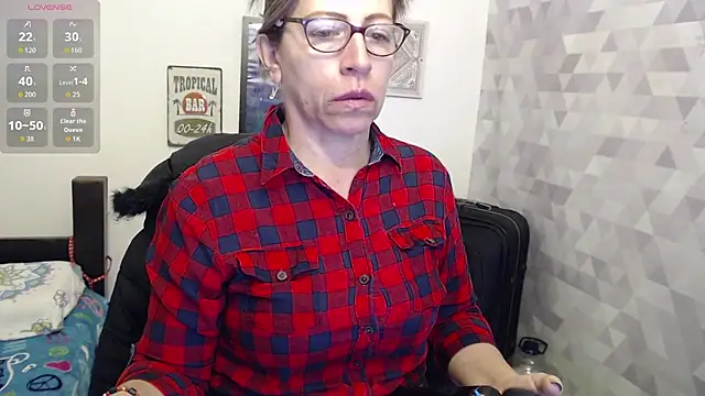 Chayla Ruiz online show from 09/16/25, 01:12