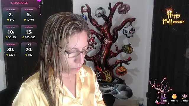 Chayla Ruiz online show from 11/02/25, 11:01