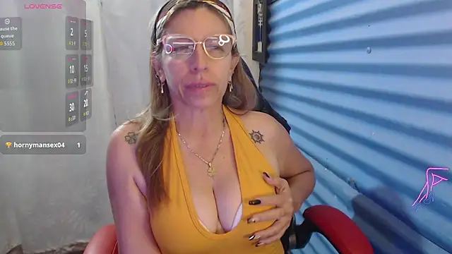 Snapshot of Chayla_Ruiz chatting on 05/15/26, 12:56 Chayla Ruiz online show from 05/15/26, 12:56