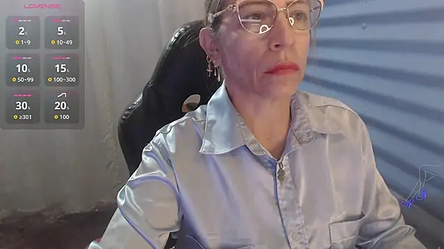 Snapshot of Chayla_Ruiz chatting on 05/25/26, 10:43 Chayla Ruiz online show from 05/25/26, 10:43