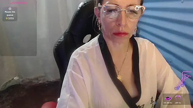 Snapshot of Chayla_Ruiz chatting on 06/11/26, 12:47 Chayla Ruiz online show from 06/11/26, 12:47