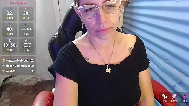 Snapshot of Chayla_Ruiz chatting on 06/16/26, 11:29 Chayla Ruiz online show from 06/16/26, 11:29