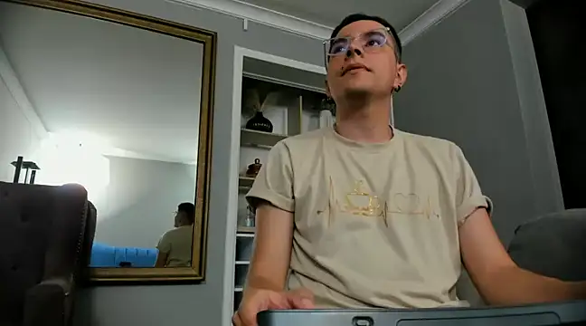 Jhoan saenz online show from 12/04/24, 06:28