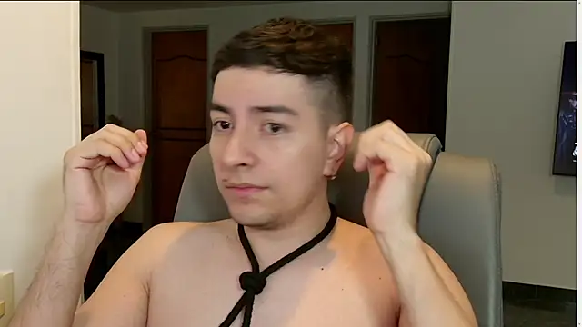 Jhoan saenz online show from 09/30/25, 04:12