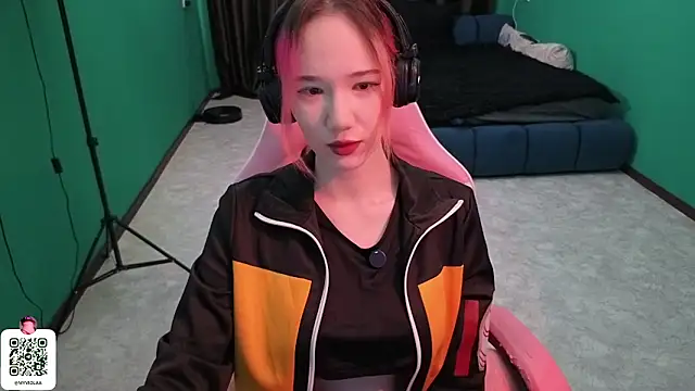 Snapshot of Maya_Viola chatting on 03/06/26, 05:26 Maya Viola online show from 03/06/26, 05:26