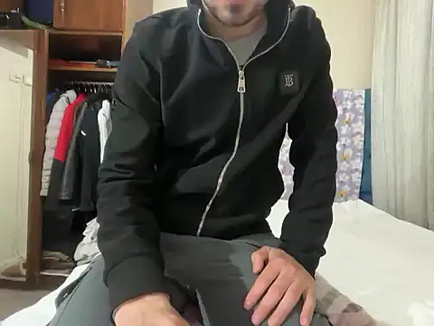 Snapshot of shokewave@xh chatting on 12/20/25, 04:36 shokewavexh online show from 12/20/25, 04:36