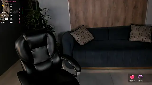 Snapshot of MaryLewis_ chatting on 01/06/26, 12:20 MaryLewis online show from 01/06/26, 12:20