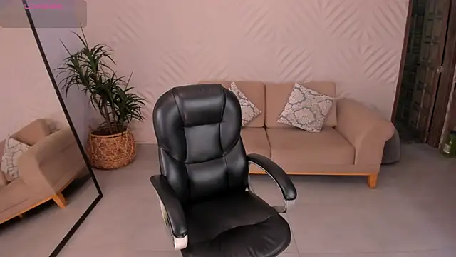 KateSunder online show from 02/13/25, 10:34