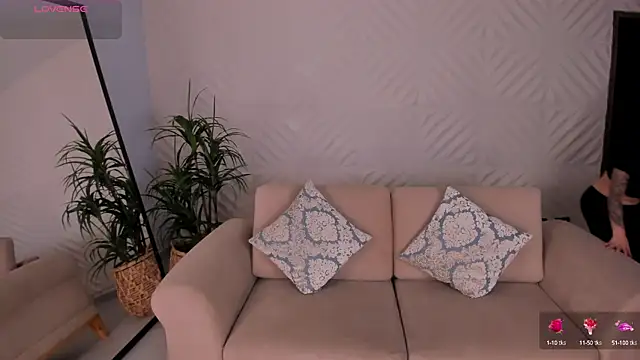 KateSunder online show from 02/16/25, 04:53