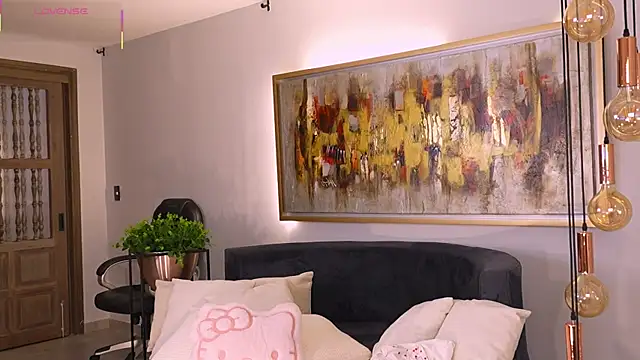 KateSunder online show from 05/13/26, 11:51