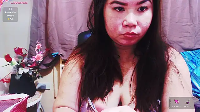 Snapshot of Alliayah_Hollyx chatting on 12/11/24, 02:00 Alliayah Hollyx online show from 12/11/24, 02:00