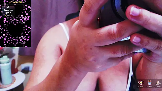 Snapshot of Alliayah_Hollyx chatting on 09/12/25, 06:30 Alliayah Hollyx online show from 09/12/25, 06:30