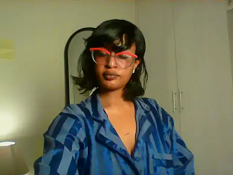 Snapshot of lina_pretti chatting on 09/11/25, 07:36 lina pretti online show from 09/11/25, 07:36