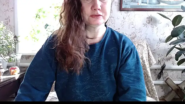 Snapshot of EmilyDoth chatting on 03/17/26, 08:39 EmilyDoth online show from 03/17/26, 08:39