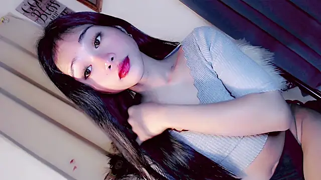 Snapshot of amomentoflust69 chatting on 02/07/26, 04:16 amomentoflust69 online show from 02/07/26, 04:16