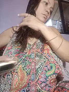 hotbabes163 online show from 06/17/26, 02:03