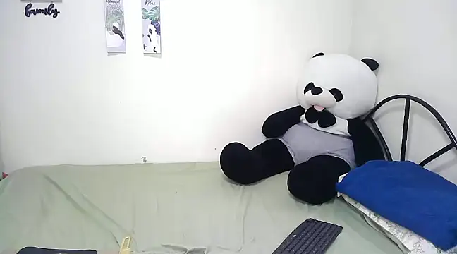 rihanna22 online show from 01/17/25, 03:53