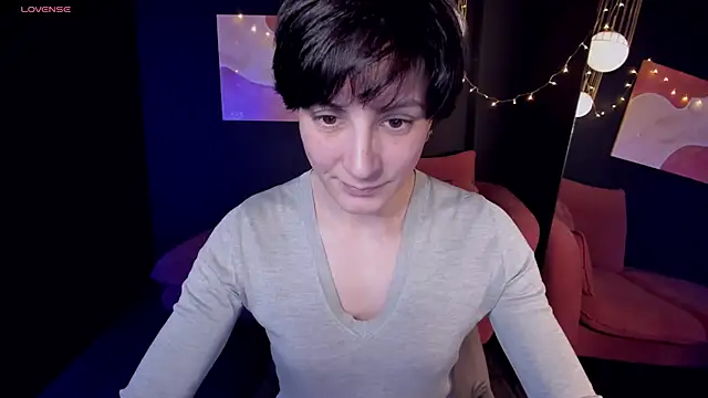 LorenDaze online show from 01/25/25, 01:52