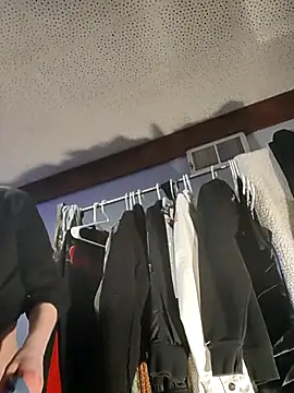 eatmeplease44 online show from 03/12/25, 02:45