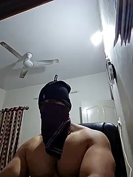 Snapshot of kaizercool1 chatting on 01/27/25, 05:47 kaizercool1 online show from 01/27/25, 05:47