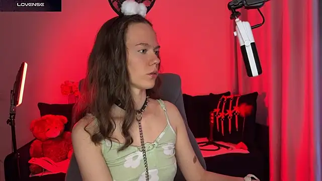 DivineBite online show from 09/21/25, 03:35