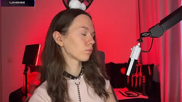 DivineBite online show from 10/06/25, 01:30