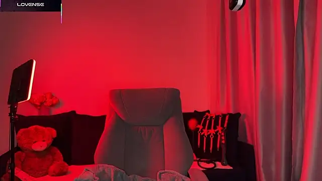 DivineBite online show from 10/20/25, 04:07