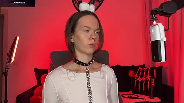 DivineBite online show from 11/02/25, 03:36