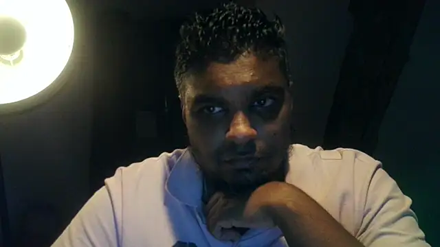 Snapshot of Bandusrilankasexymen chatting on 12/16/24, 09:20 Bandusrilankasexymen online show from 12/16/24, 09:20