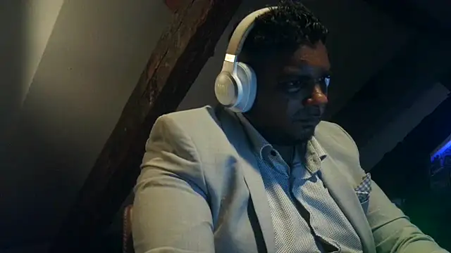 Snapshot of Bandusrilankasexymen chatting on 02/26/25, 09:05 Bandusrilankasexymen online show from 02/26/25, 09:05